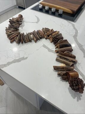 Wood and Shell strand